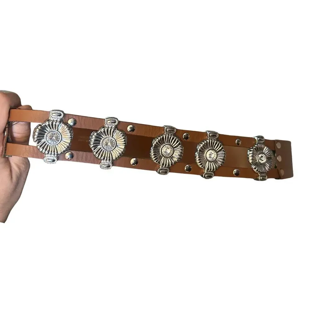 NWT Punto Fibbia Italian Leather Concho Belt